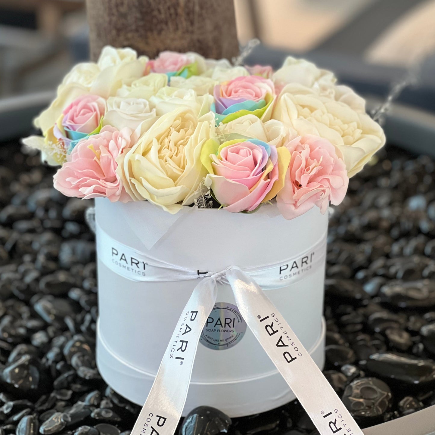 Limited-Edition Soap Roses Box 02