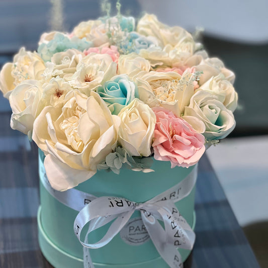 Limited-Edition Soap Roses Box 06