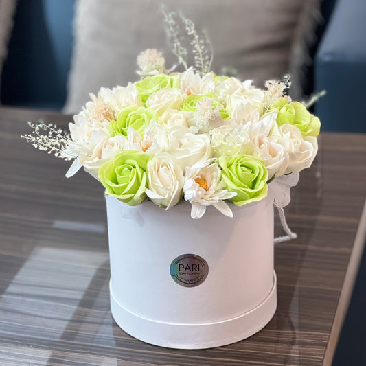 Limited-Edition Soap Roses Box 08